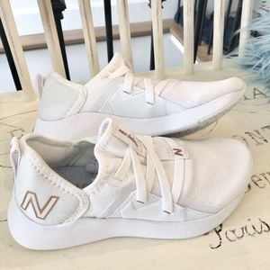 New Balance Sneakers, Womens White New Balance Running Shoes, Size 5, New No Box